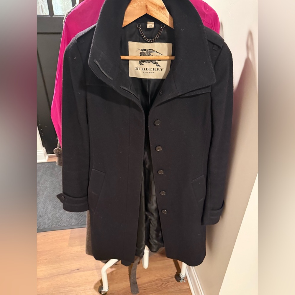 Burberry Black Trench Coat Classic Style
